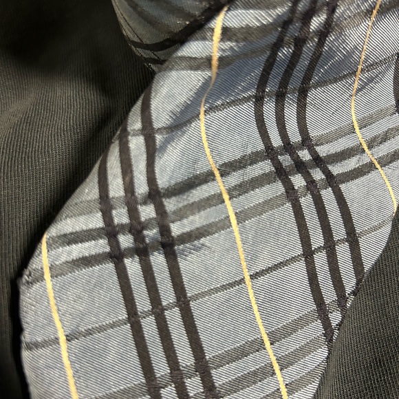 Burberry tie ✨ - Picture 12 of 13